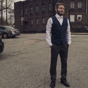 Meet your Posher, Devin